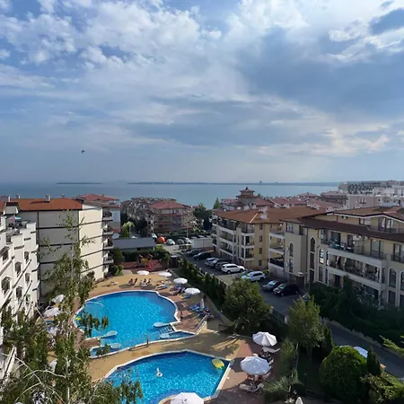 Royal Palm 172 One Bedroom Apartment *
