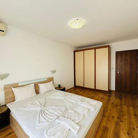 Royal Palm 172 One Bedroom Apartment